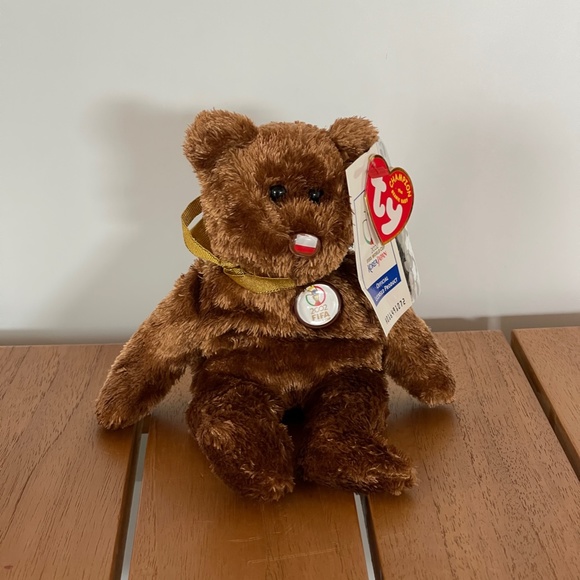 TY Beanie Baby 'Poland' Fifa World Cup 2002 CHAMPION Bear - Picture 1 of 8
